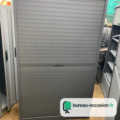 Armoire métallique haute d'occasion : rideaux et structure anthracite