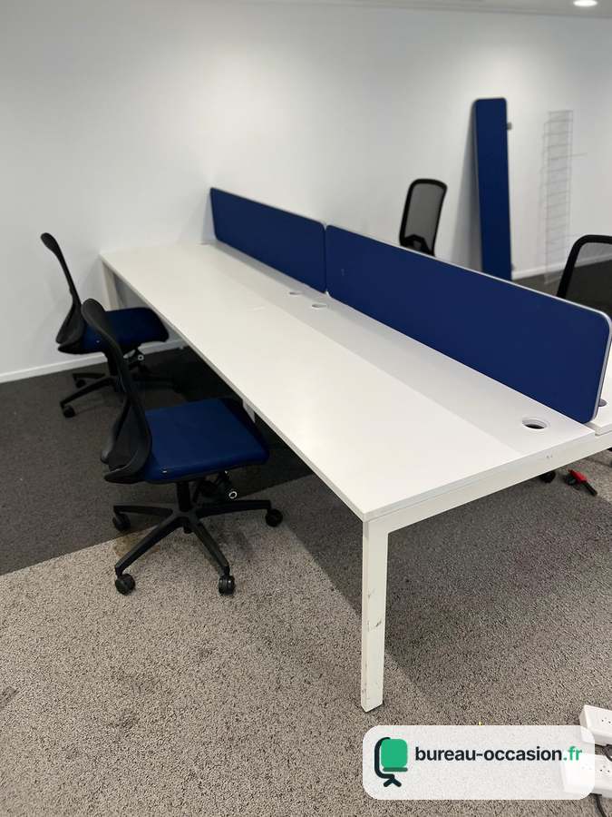 Bench d'occasion 4 places blanc : cloisons acoustiques bleu marine