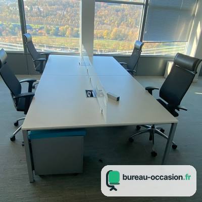 Bench d'occasion 4 postes blanc : écrans séparateurs et trappes