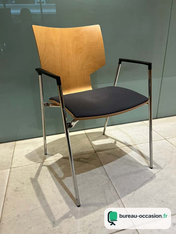 Chaise visiteur d'occasion : dossier bois cintré, pieds chromés
