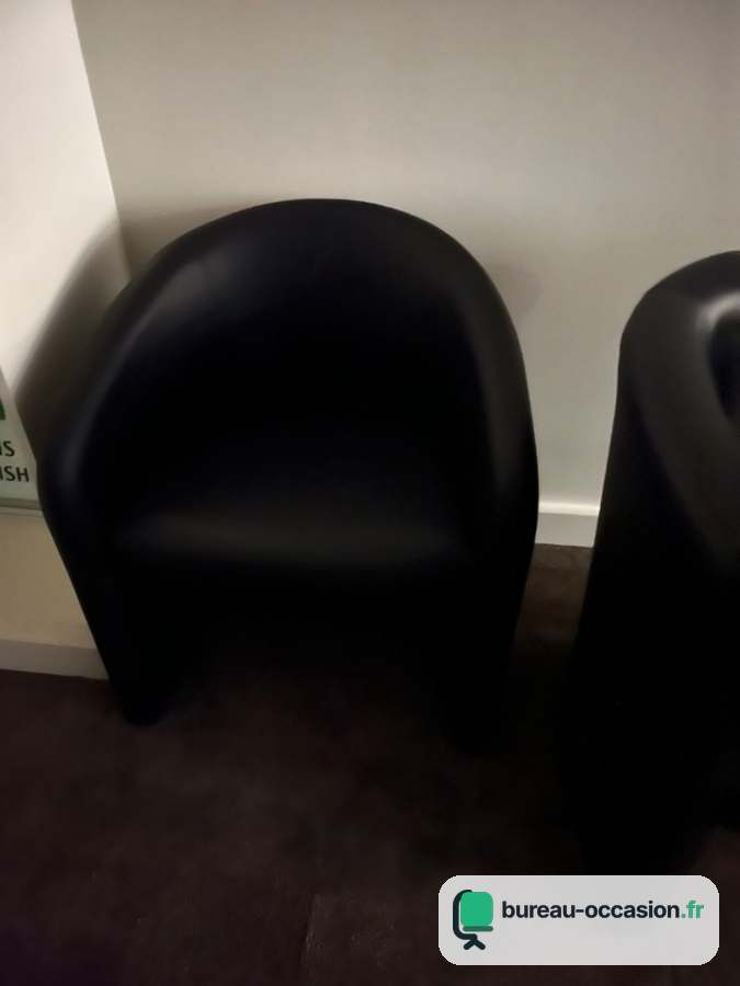 Fauteuil d'attente d'occasion : cabriolet en simili cuir noir