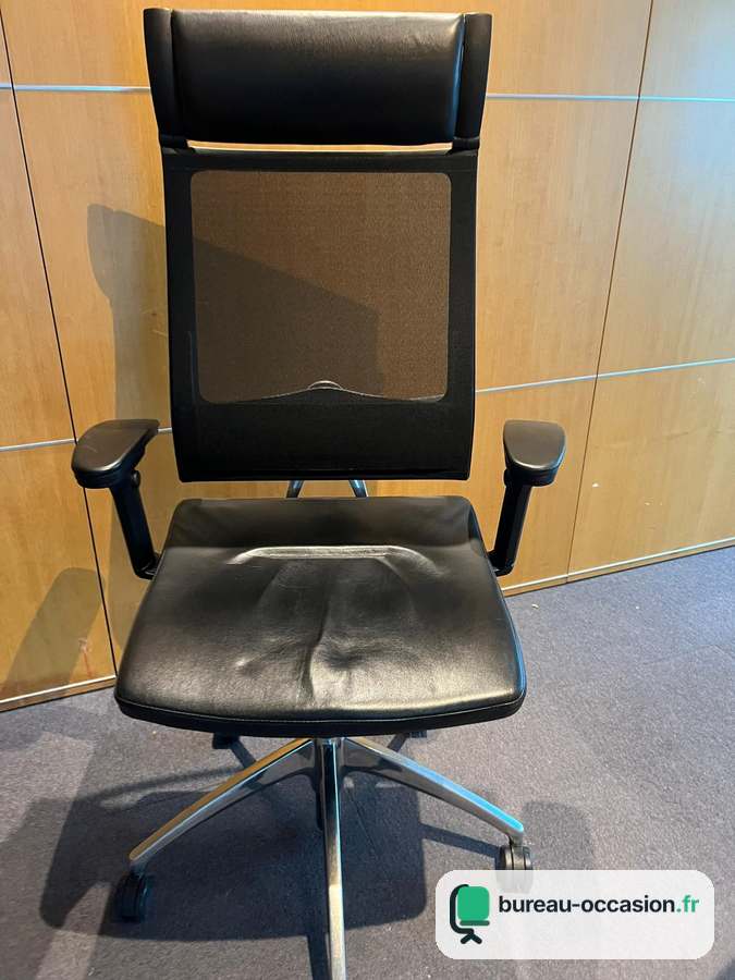 Fauteuil de direction d'occasion : filet noir, assise et têtière cuir