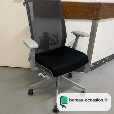 Fauteuil ergonomique d'occasion : résille anthracite et soutien lombaire