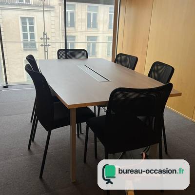 Table de réunion d'occasion 6 à 8 places : plateau bois foncé