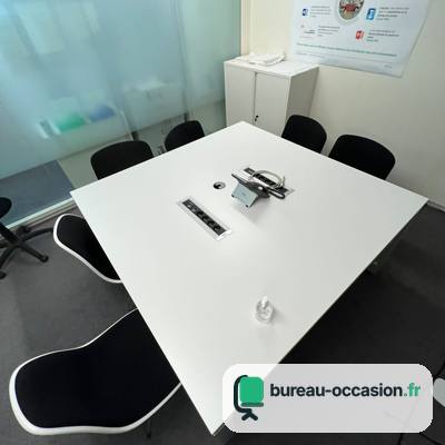 Table de réunion d'occasion blanche : top access, 6 à 8 personnes