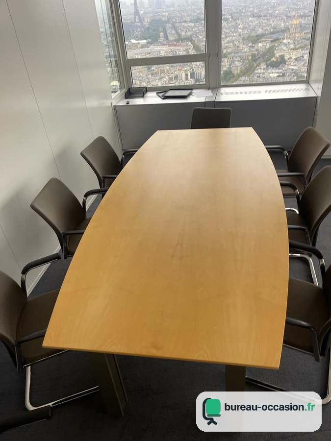 Table de réunion d'occasion forme tonneau en hêtre, 8 places