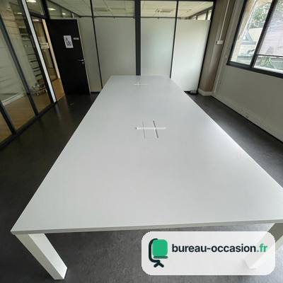 Table de réunion d'occasion grand format, plateau blanc