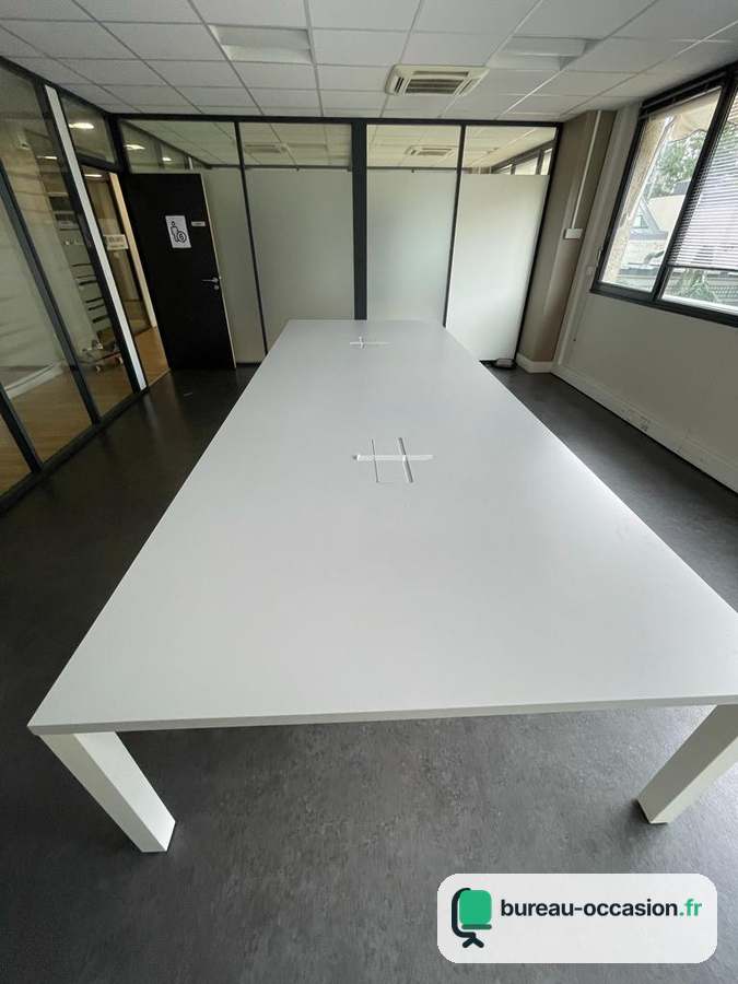 Table de réunion d'occasion grand format, plateau blanc