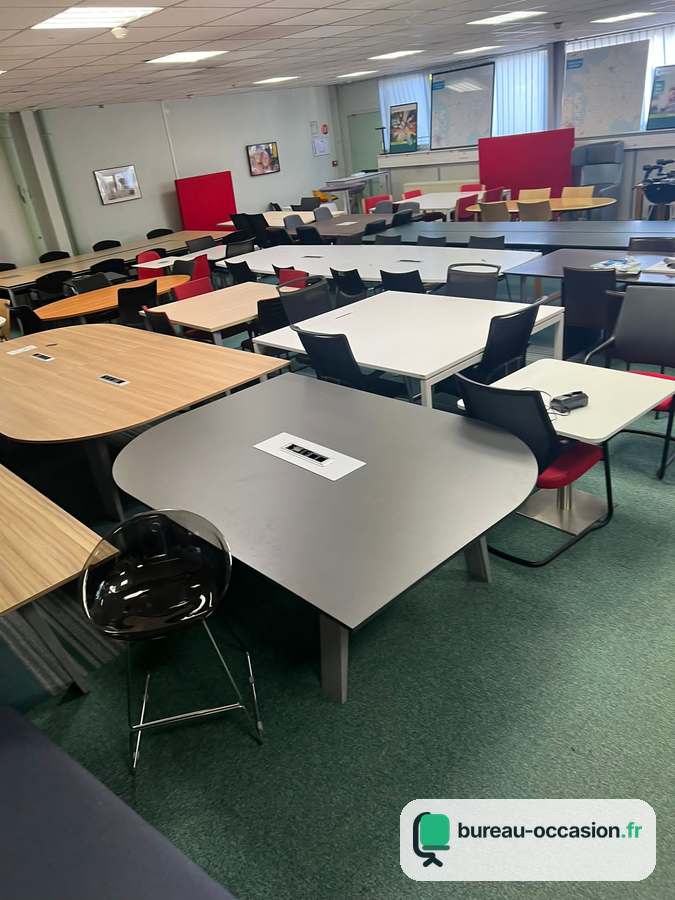 Table de réunion d'occasion gris anthracite avec trappe, 6 places