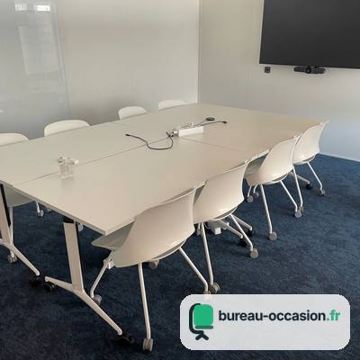 Table de réunion d'occasion tout blanc : 10 places et trappes