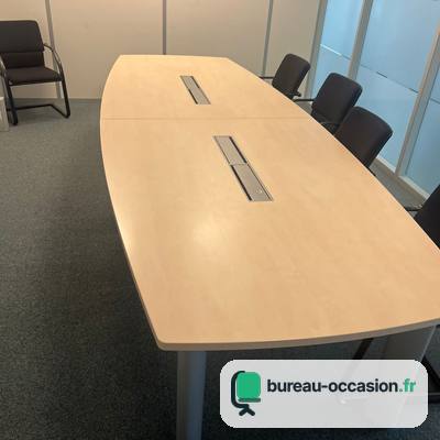 Table de réunion tonneau d'occasion en érable : 2 trappes, 10 places