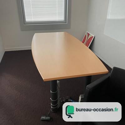 Table de réunion tonneau d'occasion : hêtre clair, pieds gris