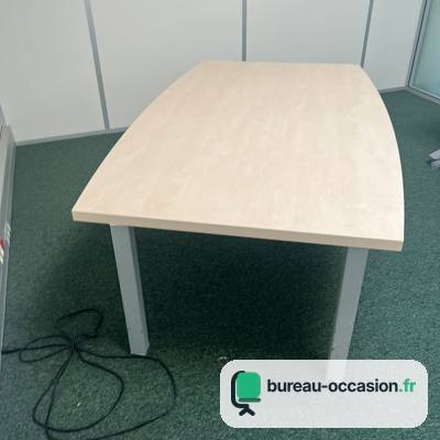Table de réunion tonneau d'occasion ton érable, pieds gris, 8 places