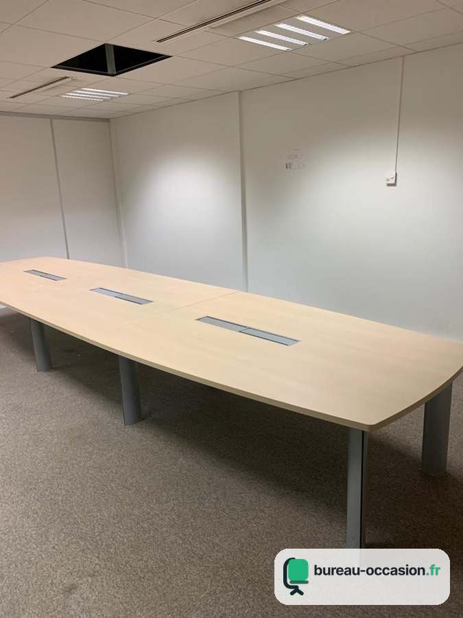 Table modulaire d'occasion érable en tonneau : 12 à 14 places