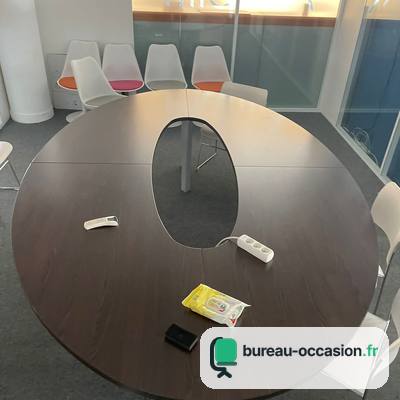 Table ovale d'occasion wengé à ouverture centrale : 8 places