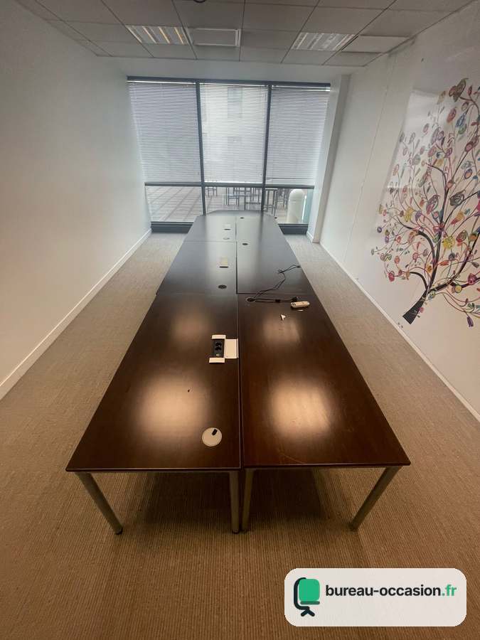 Table rectangulaire d'occasion wengé 8 à 10 places, trappes
