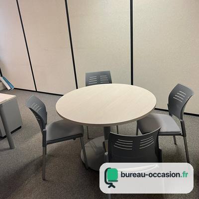 Table ronde d'occasion 3-4 personnes : bois clair, pied central