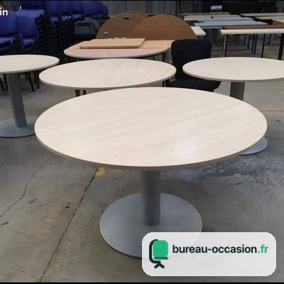 Table ronde d'occasion pour 4 : plateau érable, pied central gris